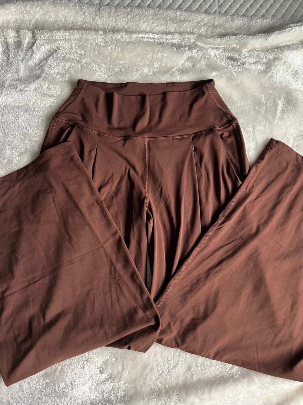 Lululemon brown palazzo pant size 8 like new